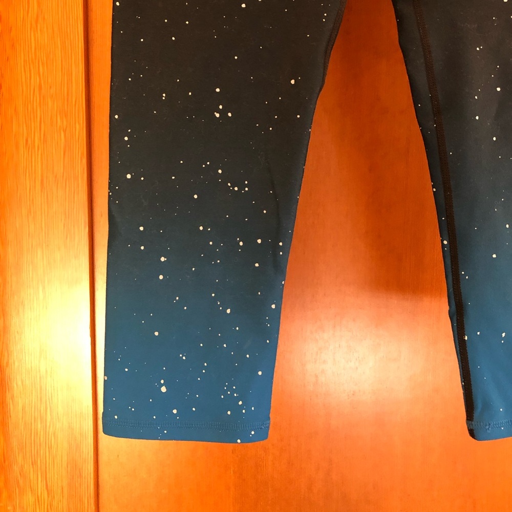 Fabletics Power Hold Salar Printed Capri - image 3